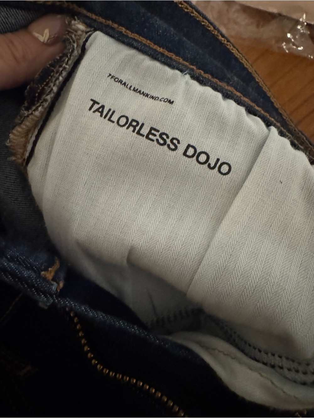 Classic Women's Denim Flared Jeans - Picture 8 of 9